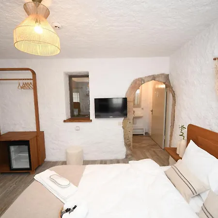 Hotel Mahzen (adults Only) 2*