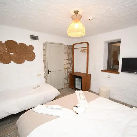 Mahzen (adults Only) Alaçatı