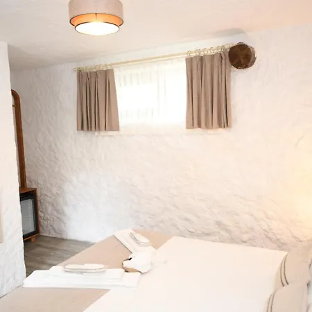 Mahzen (adults Only) Hotel