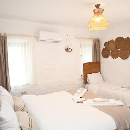 Mahzen (adults Only) Hotel 2*