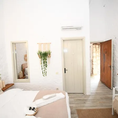 Mahzen 2* Alacati